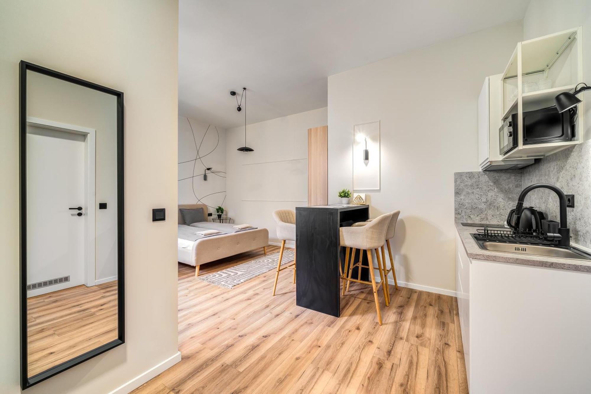 Apartment Time Out - R30 *