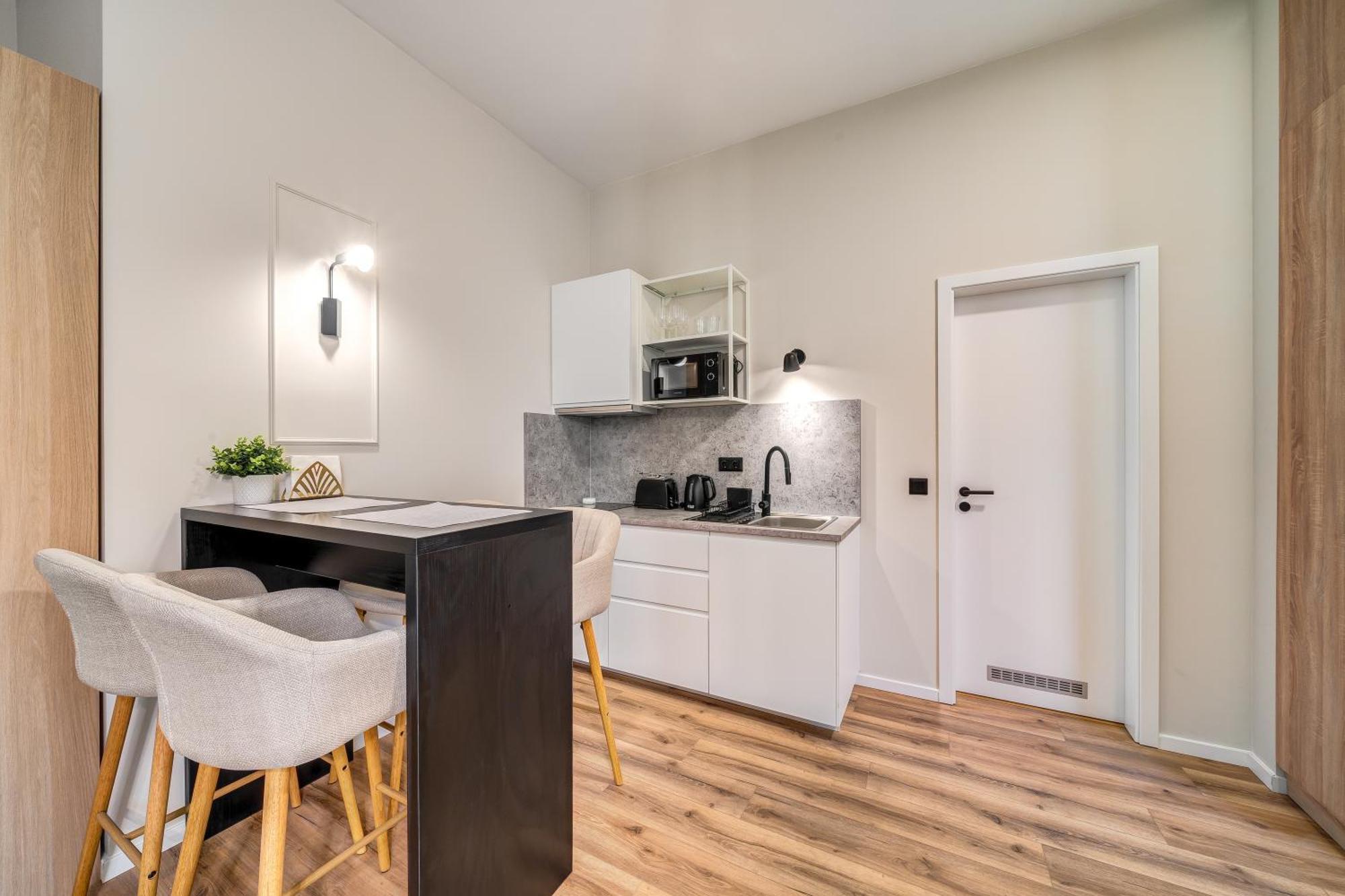 Apartment Time Out - R30